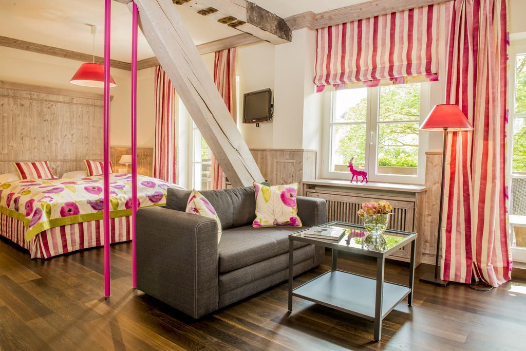 Hotel & Restaurant Sonne 키르히자르텐 외부 사진